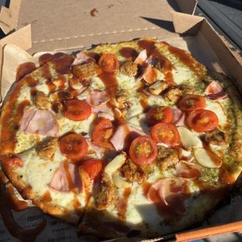 Blaze Pizza - Build Your Own Pizza (11-inch) - Pizza Near Me - Las Vegas, Nevada Blaze Pizza - Build Your Own Pizza (11-inch) - Pizza Near Me - Las Vegas, Nevada
