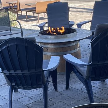 Roger's Deli & Donuts - Comfortable outdoor seating - Delis Near Me - Mountain View, California