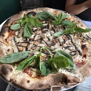 Lucali - 2. 24" pie with sliced portobello mushrooms, fresh garlic & fresh basil #Lucali #LucaliMiamiBeach - Italian Near Me - Miami Beach, Florida