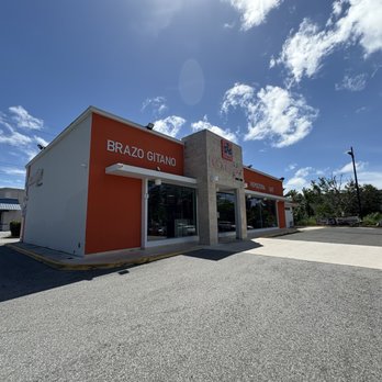 Ricomini - Exterior - Desserts Near Me - Puerto Rico, Puerto Rico Ricomini - Exterior - Desserts Near Me - Puerto Rico, Puerto Rico