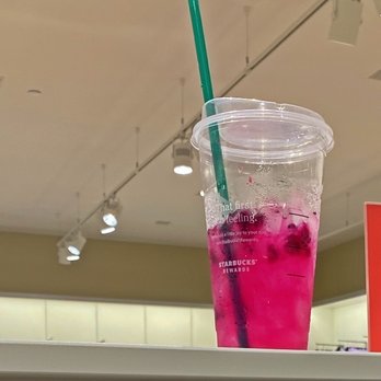 Starbucks - Mango Dragonfruit Lemonade - Coffee & Tea Near Me - Tukwila, Washington Starbucks - Mango Dragonfruit Lemonade - Coffee & Tea Near Me - Tukwila, Washington
