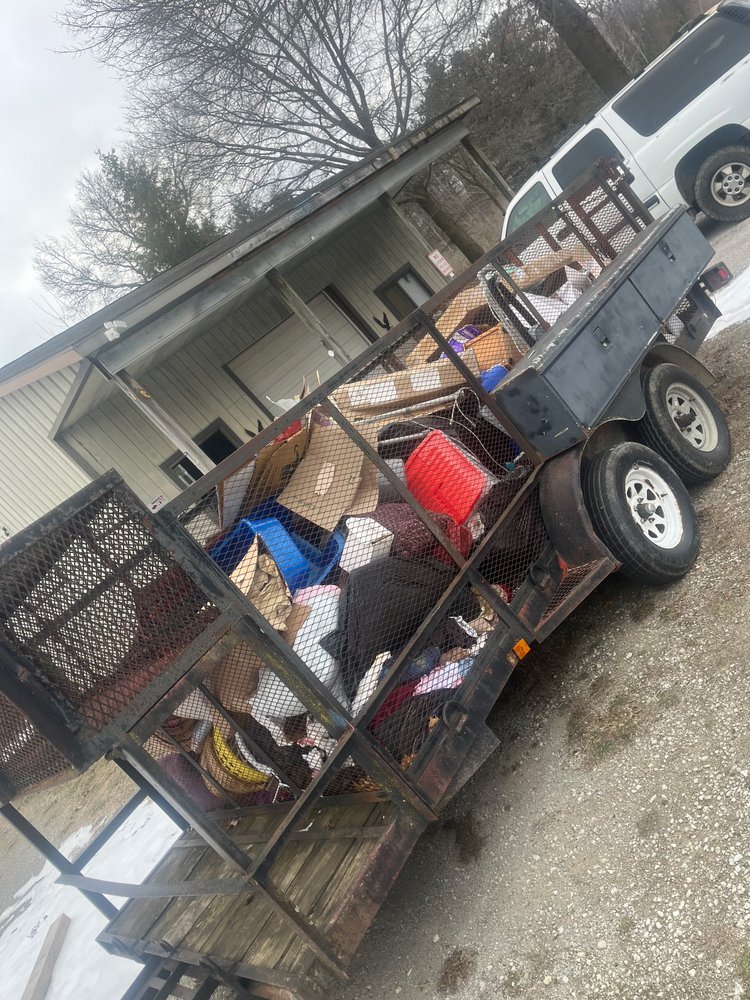 ALL JUNK - Updated August 2025 - 16 Photos - Lansing, Michigan - Junk ...