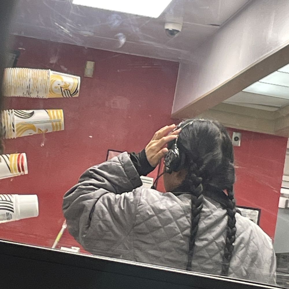 Ignoring her job Ignoring her job