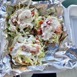 Sopes w asada as the meat choice Sopes w asada as the meat choice