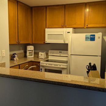 WorldMark Dolphin's Cove - Kitchen - Hotels Near Me - Anaheim, California
