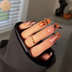 Nails Friendly