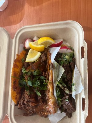 Chando's Tacos by null