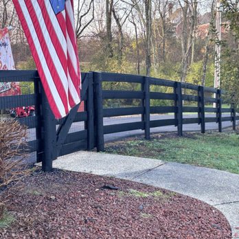 Premier Barn and Fence - Final Product- Fence painting by Premier Fence and Barn Painting - Painters Near Me - Georgetown, Kentucky