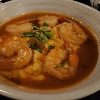 The Charles - Shrimp and grits - American Near Me - Wethersfield, Connecticut