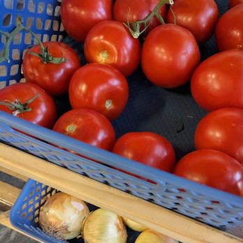 Euro Vegas - Tomatoes and onions - International Grocery Near Me - Las Vegas, Nevada
