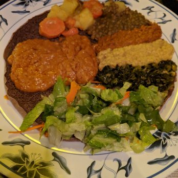 Asmara Restaurant - Veggie combo with shiro - Ethiopian Near Me - Oakland, California