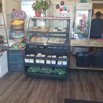 Perfect Pour Cafe - Cafes Near Me - Pacifica, California