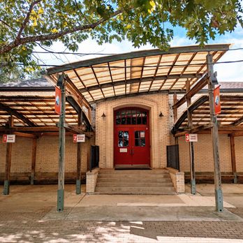 Oran M Roberts Elementary School - Outside - Elementary Schools Near Me - Houston, Texas
