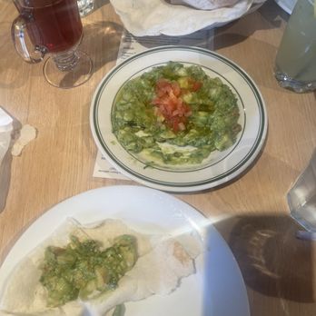 RAWA Mediterranean Fusion, Middle Eastern Food, Pizza Place - Avocado Dip - Pizza Near Me - New Haven, Connecticut