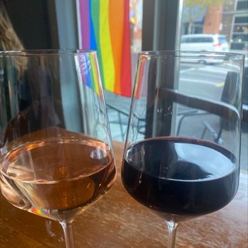 Vino At The Landing - Wine Bars Near Me - Renton, Washington
