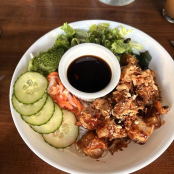 Khue’s Kitchen - Tofu salad - Vietnamese Near Me - Saint Paul, Minnesota