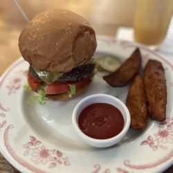 North of Bourbon - NOB burger.