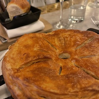 Gage & Tollner - Pork pot pie - American Near Me - Brooklyn, New York Gage & Tollner - Pork pot pie - American Near Me - Brooklyn, New York