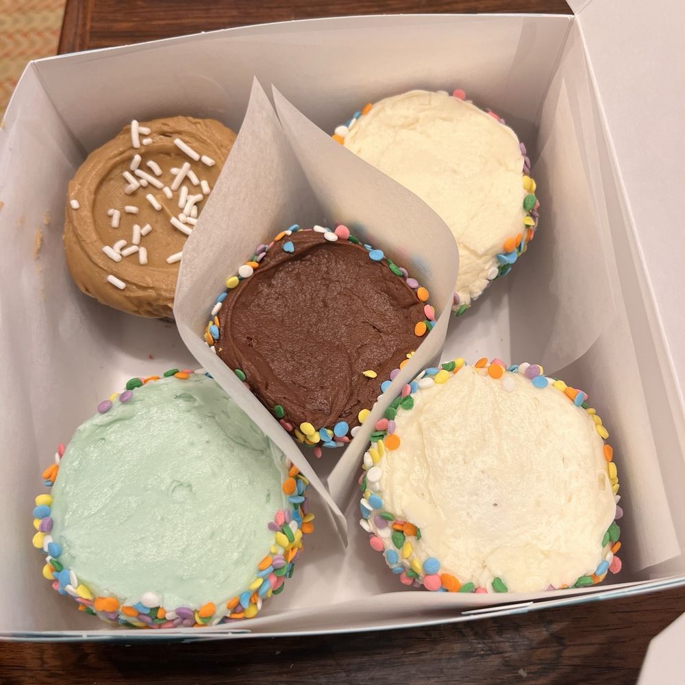 Susie Cakes - Yeppp more please - Bakeries Near Me - Dallas, Texas Susie Cakes - Yeppp more please - Bakeries Near Me - Dallas, Texas