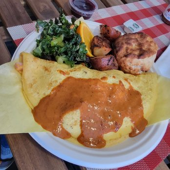 Arize Bistro - Hot Asian Omelet - Breakfast & Brunch Near Me - Long Beach, California