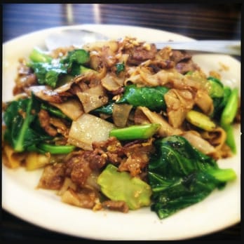 Thai Basil - beef pad see ew - Thai Near Me - Fullerton, California