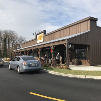 Cracker Barrel - Southern Near Me - Ridley Park, Pennsylvania