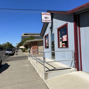 Noodles To Thai For - Front of the location - Thai Near Me - Sacramento, California Noodles To Thai For - Front of the location - Thai Near Me - Sacramento, California