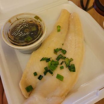 Hong Nien Chinese Restaurant - Steamed sea bass with soy ginger sauce. Very tasty! - Seafood Near Me - Honolulu, Hawaii Hong Nien Chinese Restaurant - Steamed sea bass with soy ginger sauce. Very tasty! - Seafood Near Me - Honolulu, Hawaii