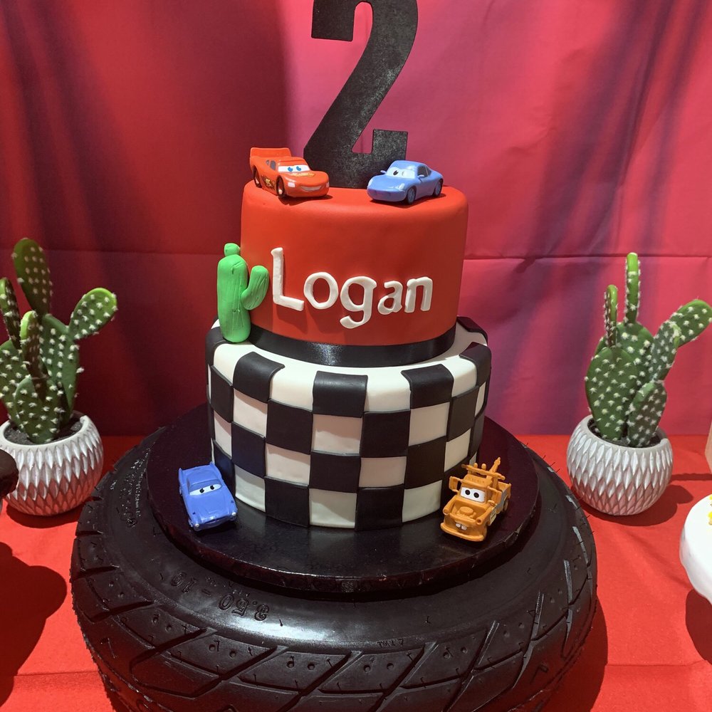 Divine Sweetss - Cars themed birthday cake - Desserts Near Me Divine Sweetss - Cars themed birthday cake - Desserts Near Me