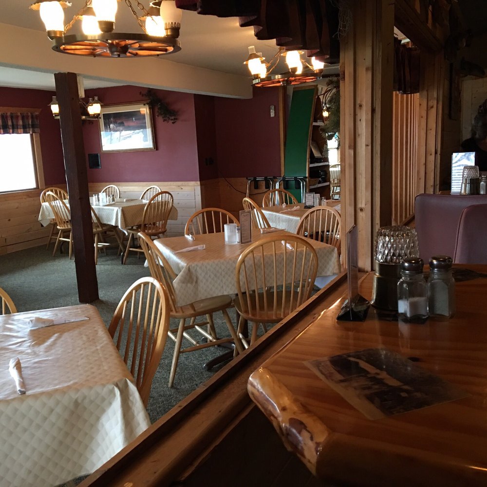 Charlie's Up North - Family side of dining - American Near Me - Walker, Minnesota
