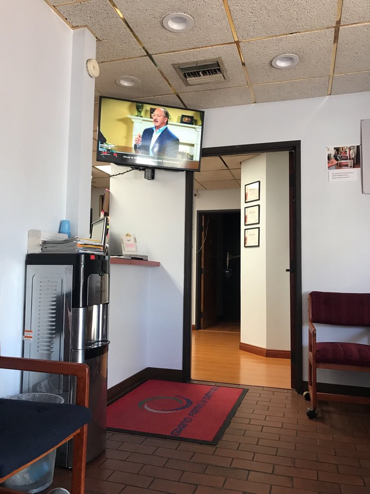 Grand Family Dental Center Logo