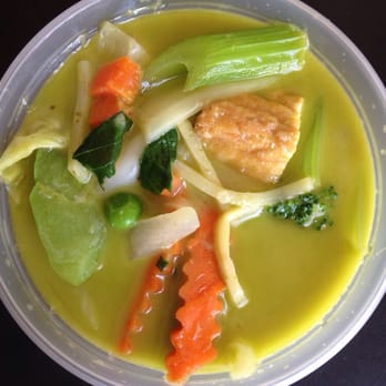 Thai Basil Cuisine - Green curry with tofu - Thai Near Me - Berkeley, California