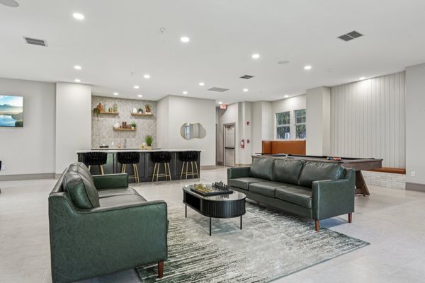 La Ventura Apartments by null