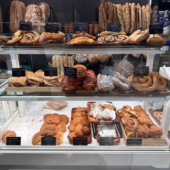 Boulangerie Laurent B - Bakeries Near Me - Paris, 75 Boulangerie Laurent B - Bakeries Near Me - Paris, 75