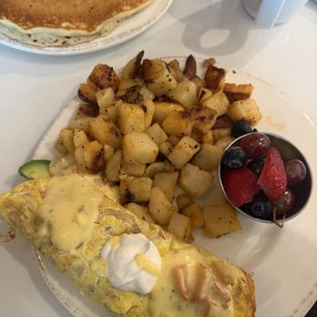 First Watch - Burrito with potatoes - Breakfast & Brunch Near Me - TAYLORSVILLE, Utah