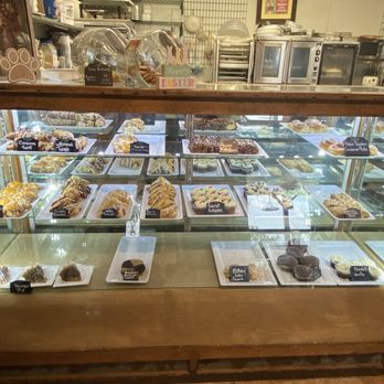 Cafe At The Ridge - Pastry counter- all made in house - Cafes Near Me - Kerrville, Texas Cafe At The Ridge - Pastry counter- all made in house - Cafes Near Me - Kerrville, Texas