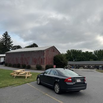 Meadowbrook Orchards - Sandwiches Near Me - Sterling, Massachusetts