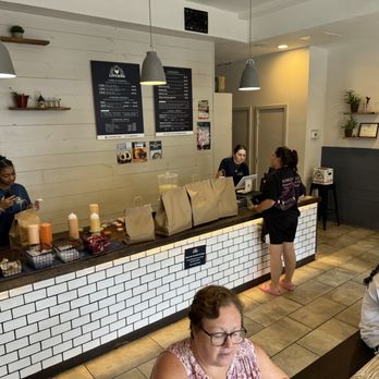 Lovebird - Chicken Shop Near Me - Doylestown, Pennsylvania