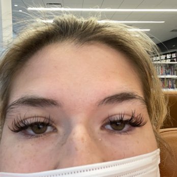 Eyelashworks - 3 weeks and 4 days in - Eyelash Service Near Me - Chicago, Illinois Eyelashworks - 3 weeks and 4 days in - Eyelash Service Near Me - Chicago, Illinois