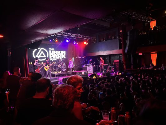 Revolution Live by null