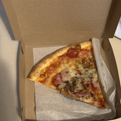 Pasta Mista - Meat lovers pizza slice