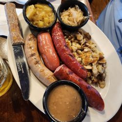 Schnell's Brauhaus - Sausage platter