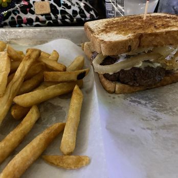 The LakeHaus - Ranch burger - Dive Bars Near Me - Denton, Texas The LakeHaus - Ranch burger - Dive Bars Near Me - Denton, Texas