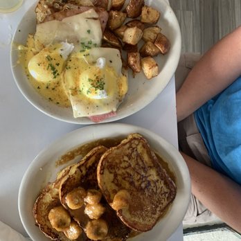 Sunset Grill - American Near Me - Fredericksburg, Texas