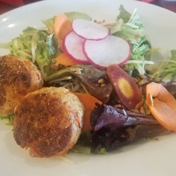 The Hardware Store - Salad w crab cakes - New American Near Me - Vashon, Washington