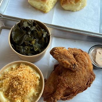 Fryer's Roadside - 1/4 chicken, biscuits, mac 'n cheese, collard greens - Chicken Shop Near Me - Silver Spring, Maryland