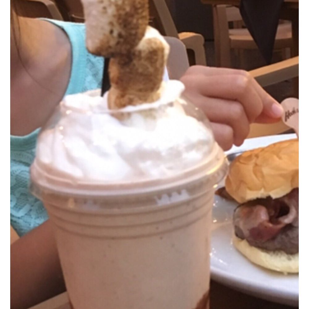 Hecks - S'mores milkshake - Breakfast & Brunch Near Me - Cleveland, Ohio Hecks - S'mores milkshake - Breakfast & Brunch Near Me - Cleveland, Ohio