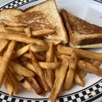 Darien Diner - Grilled Cheese Sandwich - Diners Near Me - Darien, Connecticut