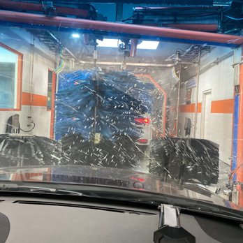 Fast5Xpress Car Wash - Inside the car wash - Car Wash Near Me - Pasadena, California Fast5Xpress Car Wash - Inside the car wash - Car Wash Near Me - Pasadena, California