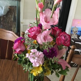 Hollywood Floral - Florists Near Me - Dallas, Texas Hollywood Floral - Florists Near Me - Dallas, Texas